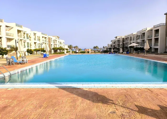 Sea-view With One Room, For Families Only Alpesi faház Ajn-Szuhna